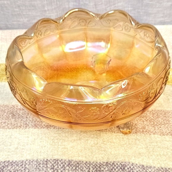 GLASS BOWL - Picture 1 of 12